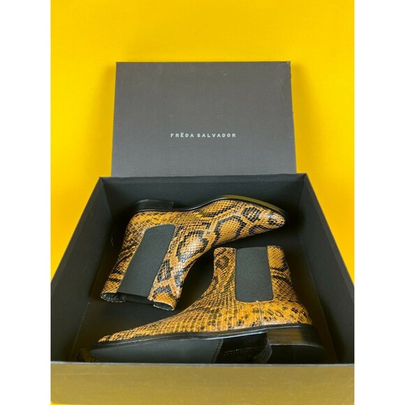 Freda Salvador Joan Chelsea Boots Womens 5 M Brass Snake Embossed Leather NWB - Picture 2 of 11